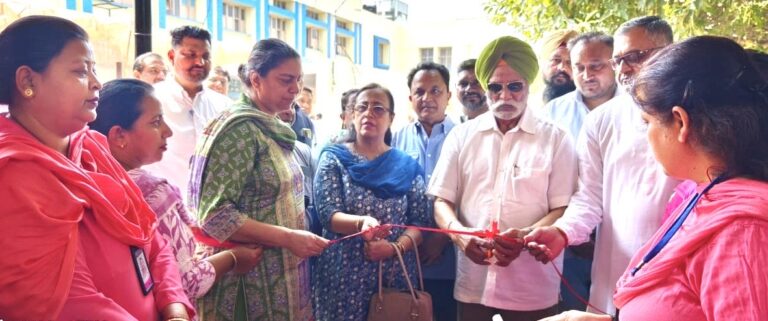 फगवाड़ा में मेडिकल कैंप में 827 लोगों ने स्वास्थ्य सुविधाओं का लाभ उठाया