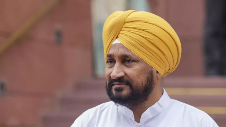 ‘हमला पाकिस्तान में कहां हुआ था, बम गिरेगा तो पता चलेगा ना’; पंजाब के पूर्व CM ने मांगा सर्जिकल स्ट्राइक का सबूत